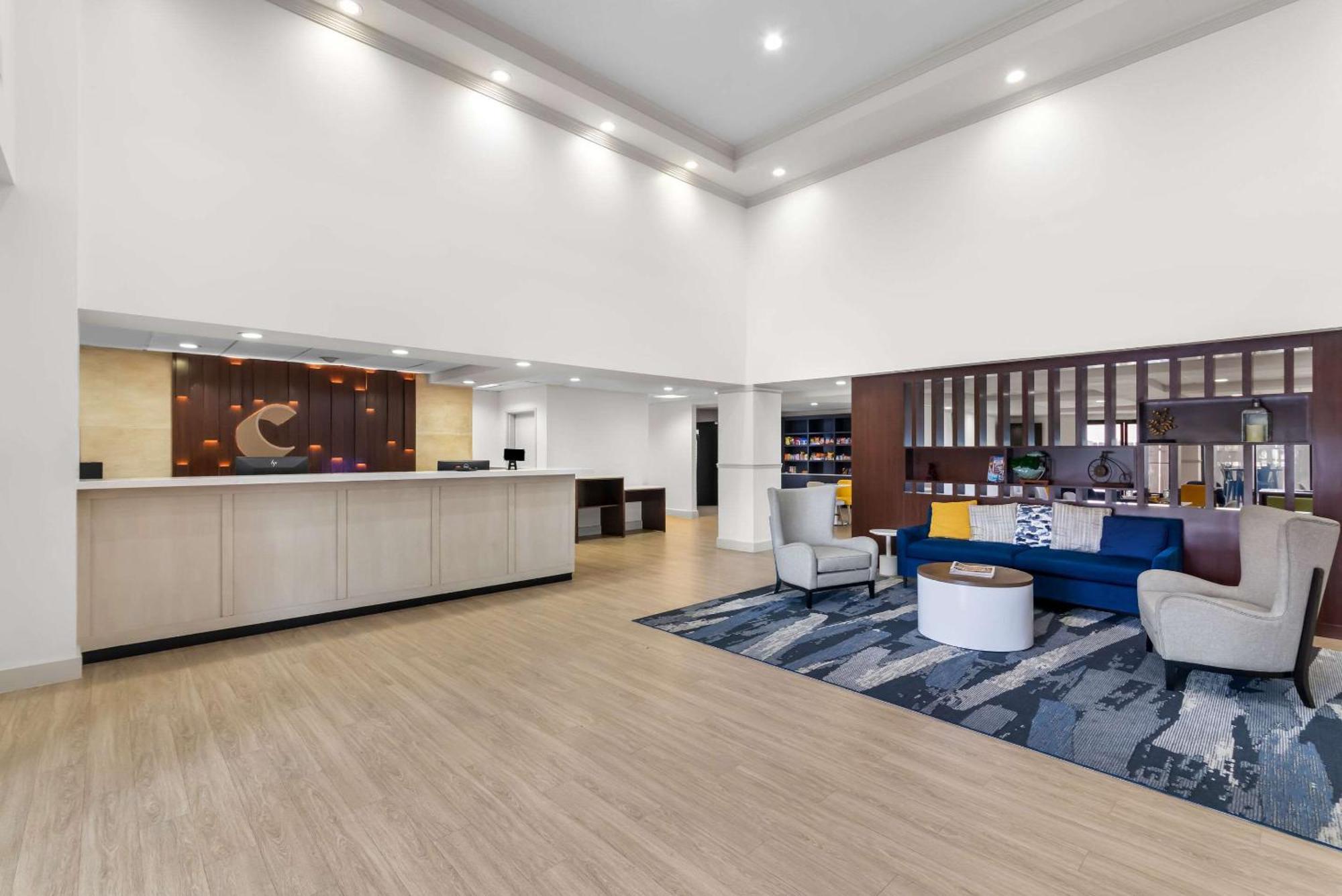 Comfort Suites Austin Airport Dış mekan fotoğraf