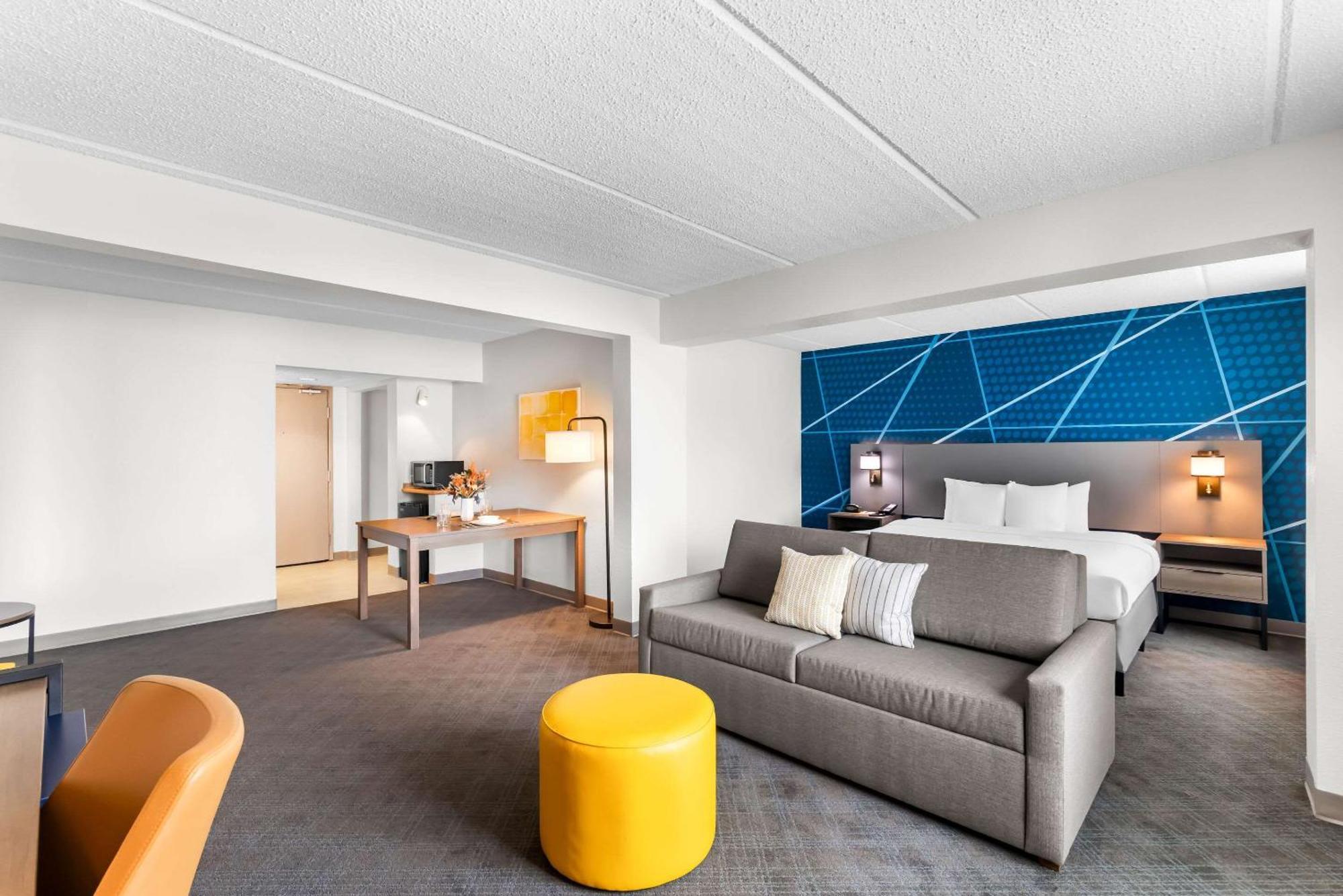 Comfort Suites Austin Airport Dış mekan fotoğraf